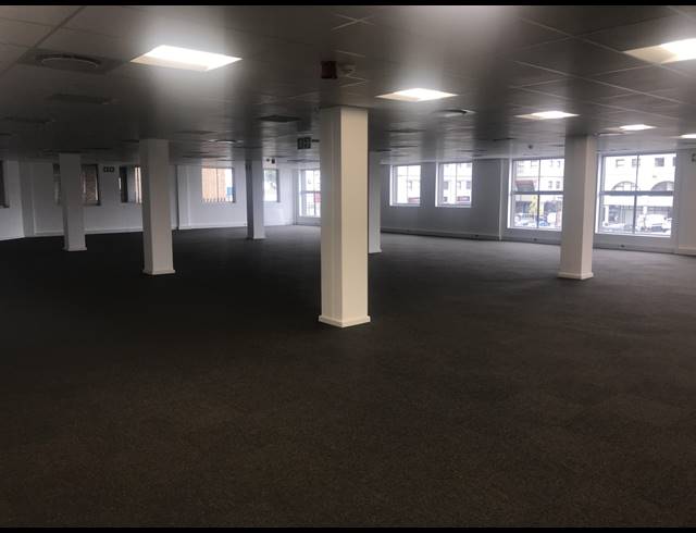 1,294M² OFFICE TO LET IN TYGER VALLEY